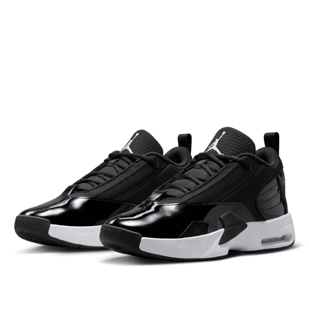 Jordan Men s Max Aura 6 Shoes urbanAthletics