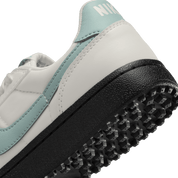 Nike Women's Field General Shoes
