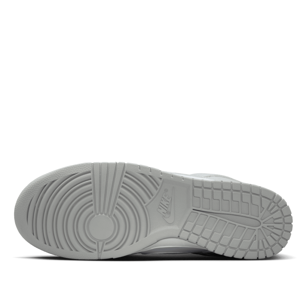 Nike Men's Dunk Low Retro Shoes