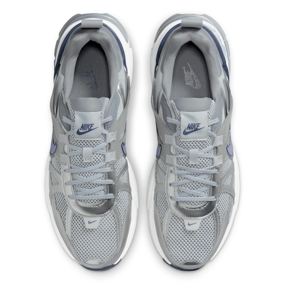 Nike Men s V2K Run Shoes