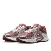 Nike Women's V5 RNR Shoes