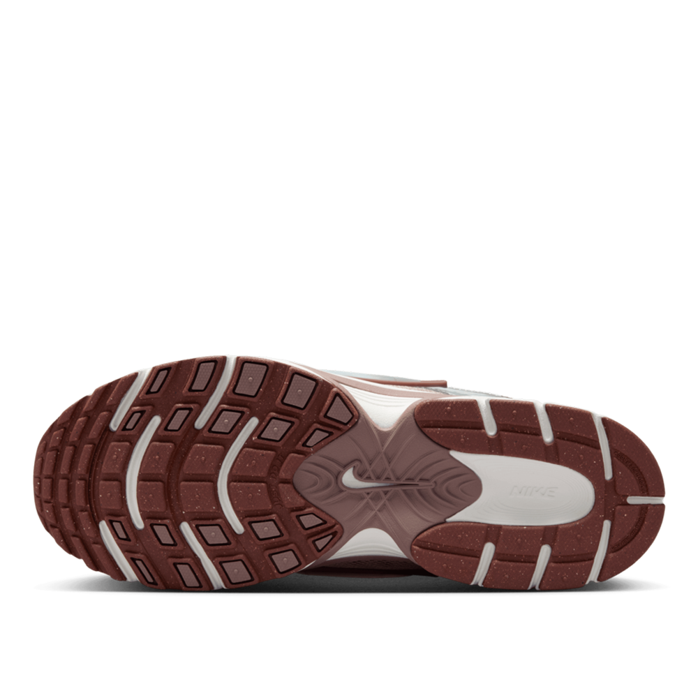 Nike Women's V5 RNR Shoes