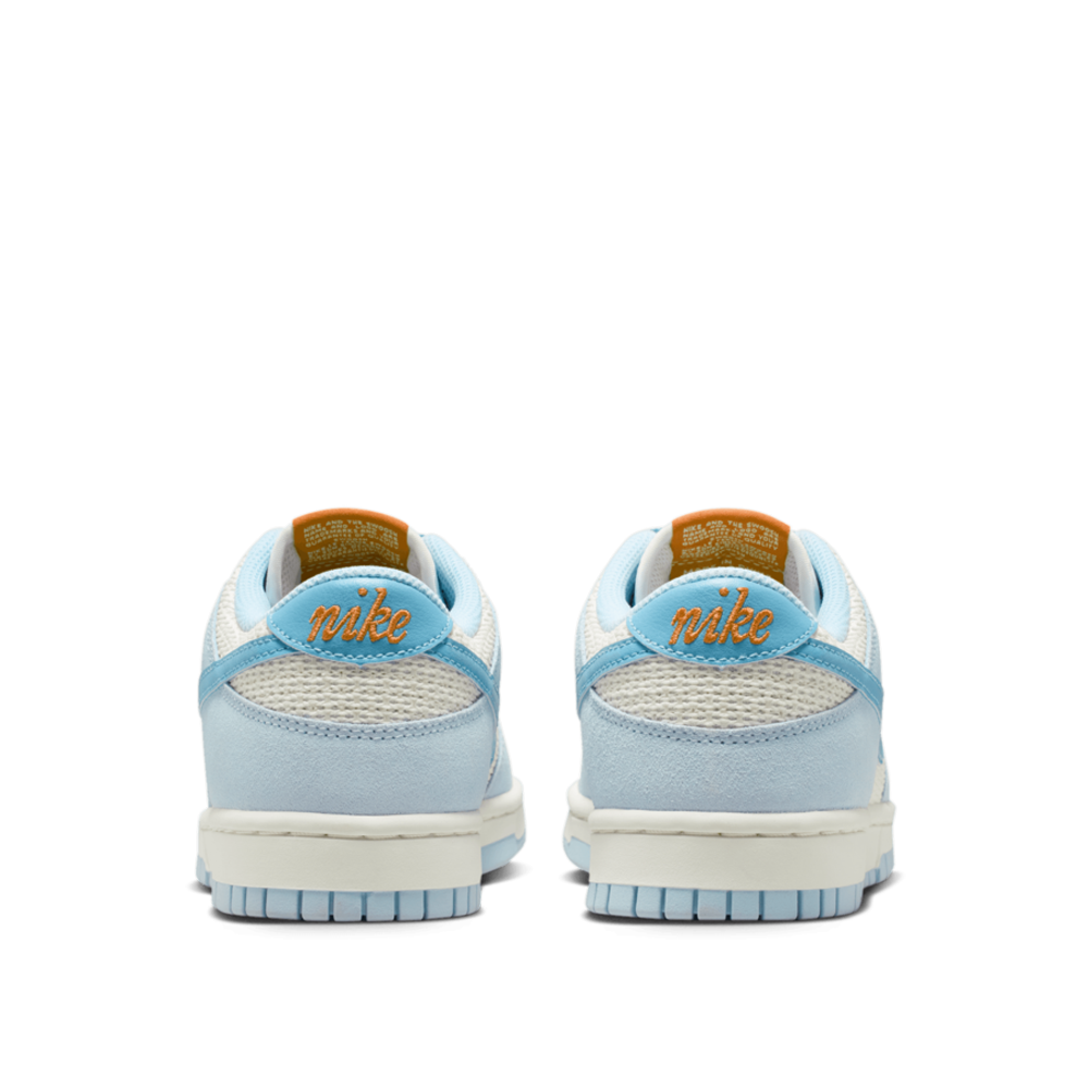 Nike Women's Dunk Low SE Shoes