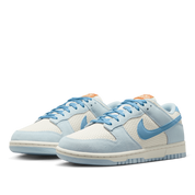 Nike Women's Dunk Low SE Shoes