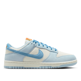 Nike Women's Dunk Low SE Shoes