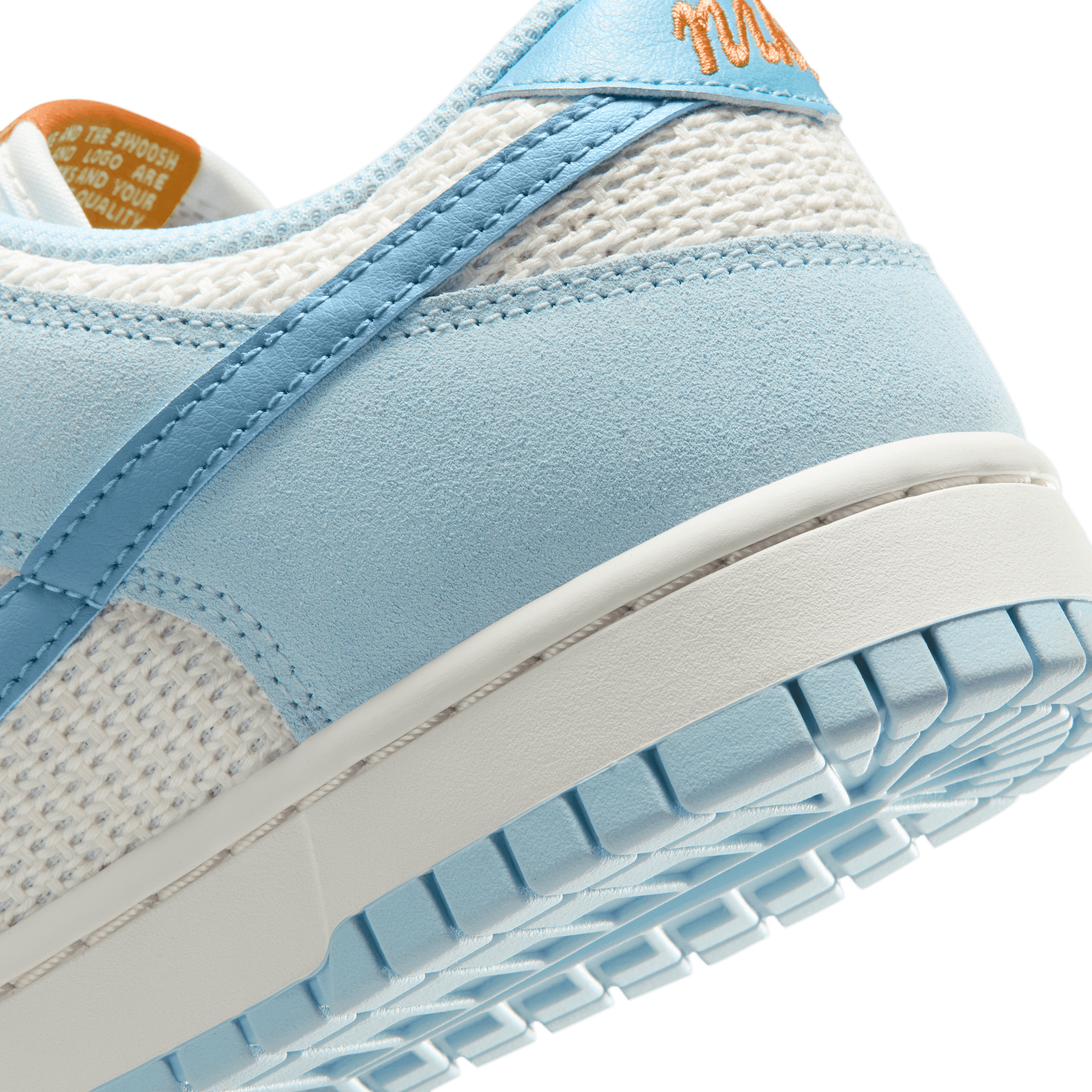 Nike Women's Dunk Low SE Shoes