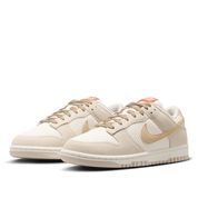 Nike Women's Dunk Low SE Shoes