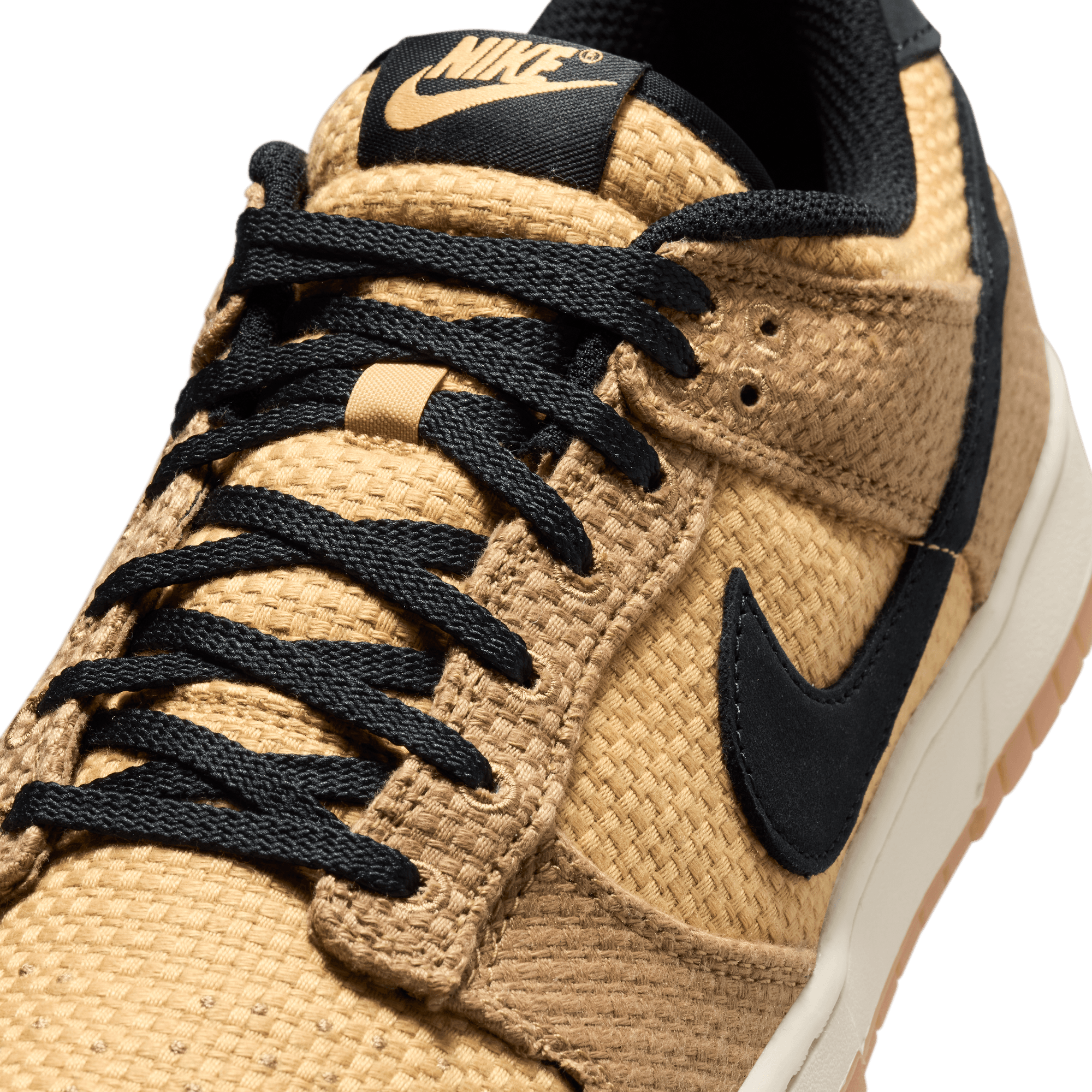 Nike Men's Dunk Low Retro SE Shoes