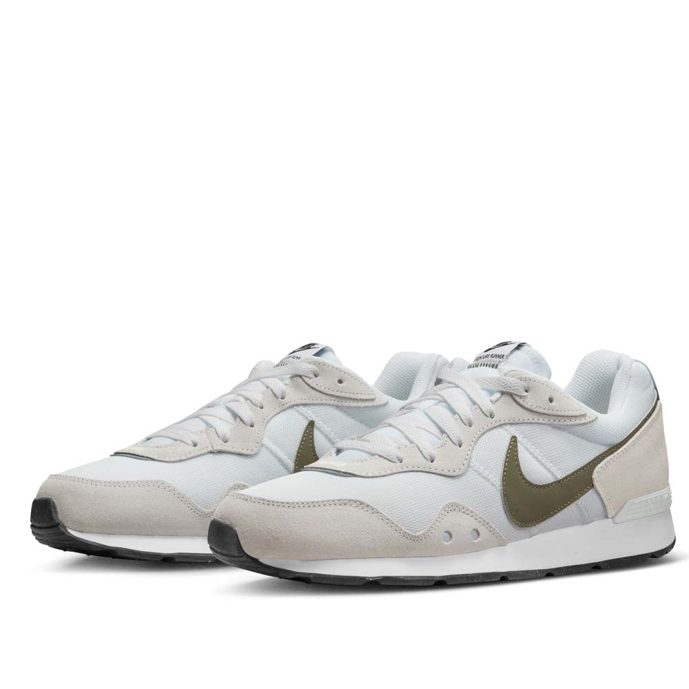 Nike Men's Venture Runner