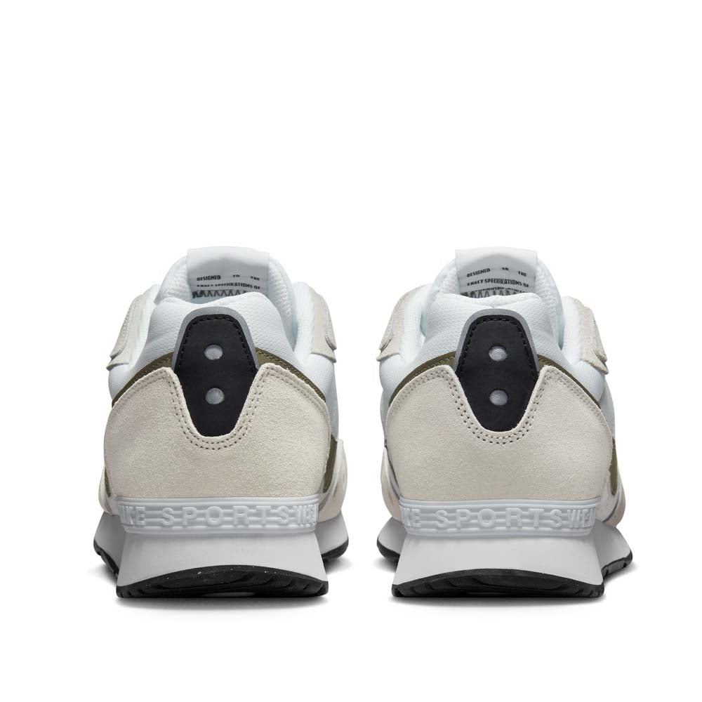 Nike Men's Venture Runner