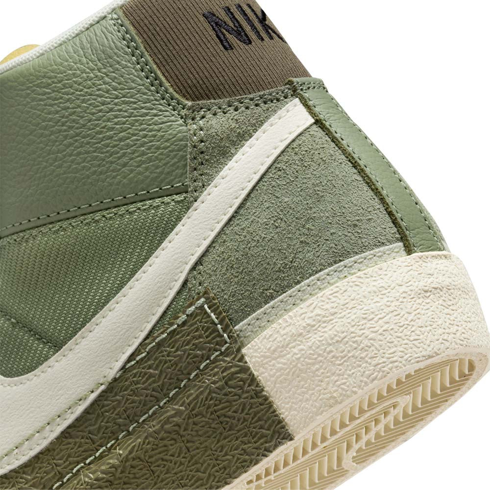 Nike Men's Blazer Mid Pro Club Shoes