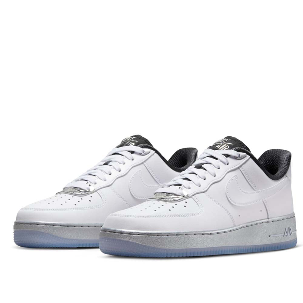 Nike Women's Air Force 1 '07 SE