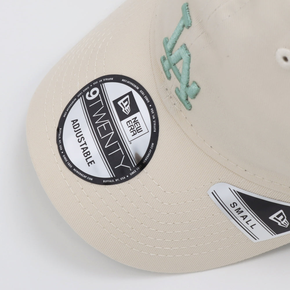 New Era 9TWENTY Los Angeles Dodgers Soft Nature Plant Light Cream Adjustable Cap