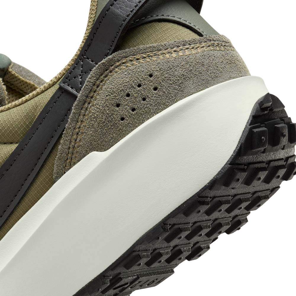 Nike Men's Waffle Debut SE Shoes