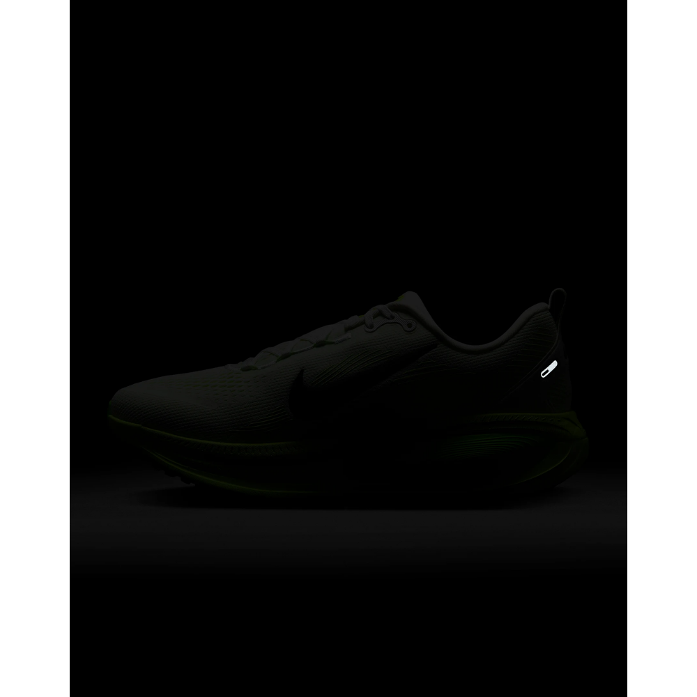Nike Women's Vomero 18 Road Running Shoes