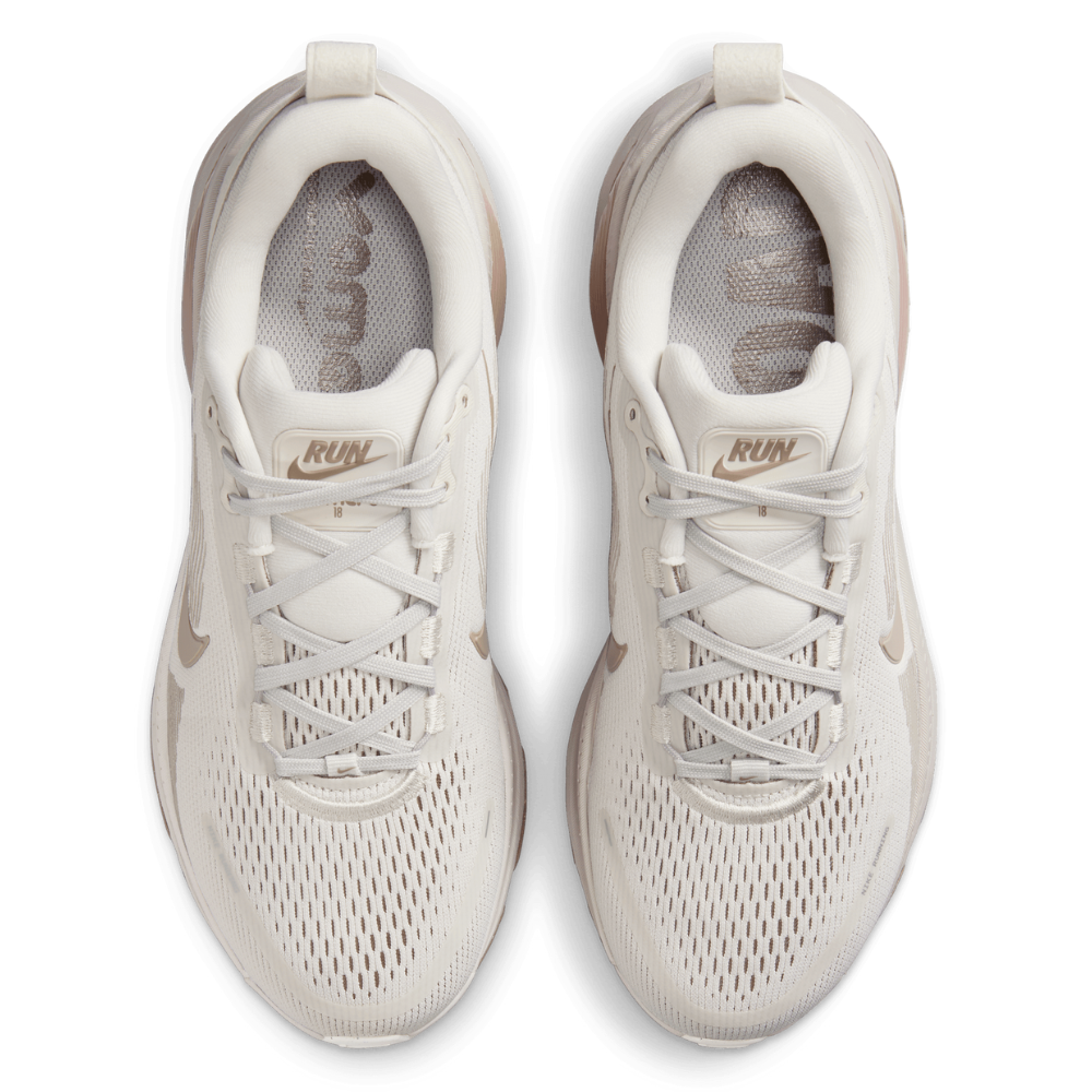 Nike Women's Vomero 18 Road Running Shoes