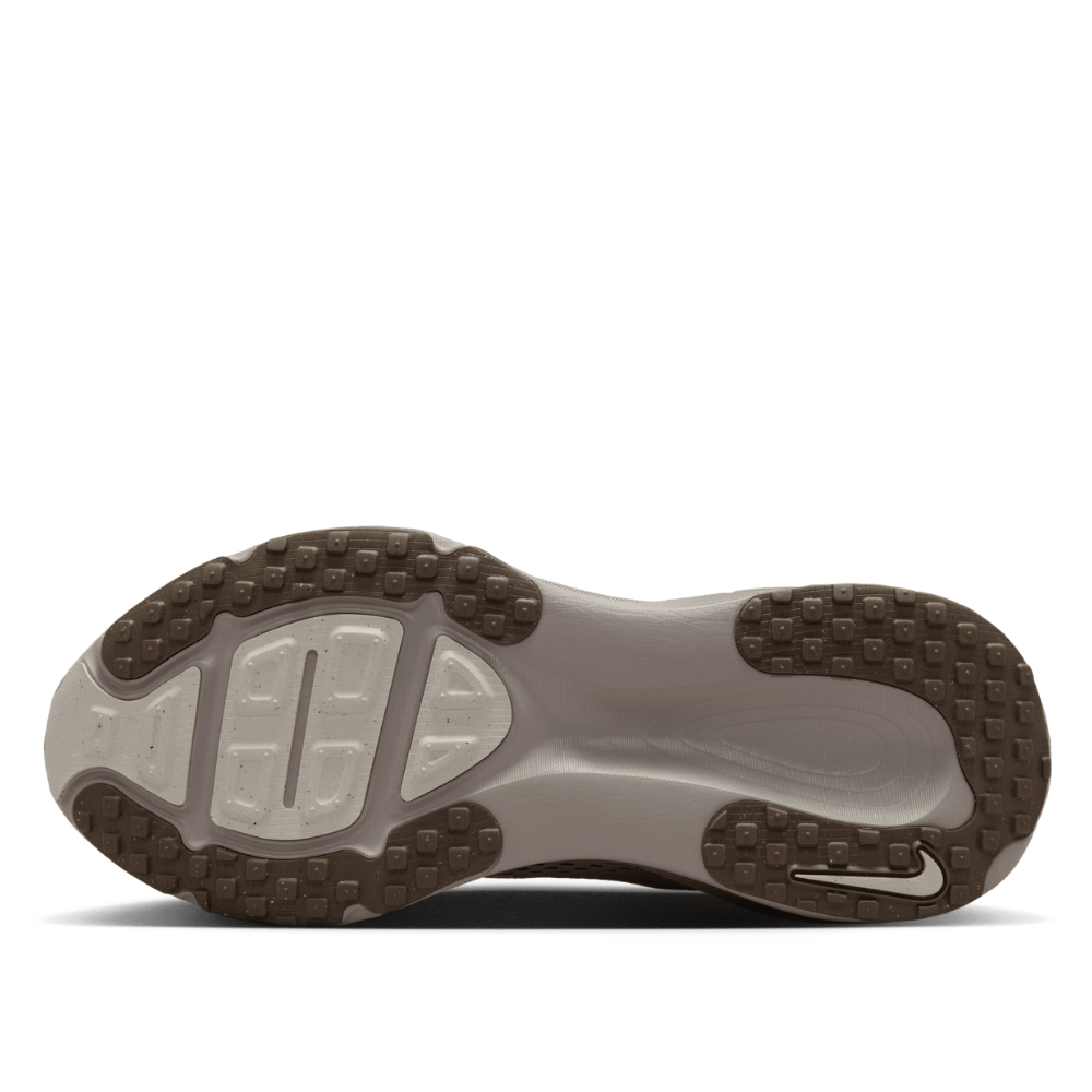 Nike Women's Vomero 18 Road Running Shoes