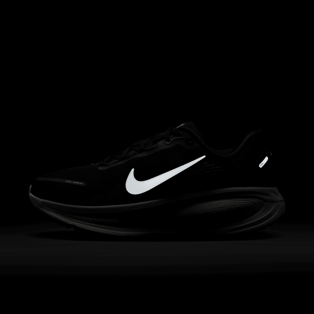 Nike Women's Vomero 18 Road Running Shoes
