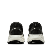 Nike Women's Vomero 18 Road Running Shoes