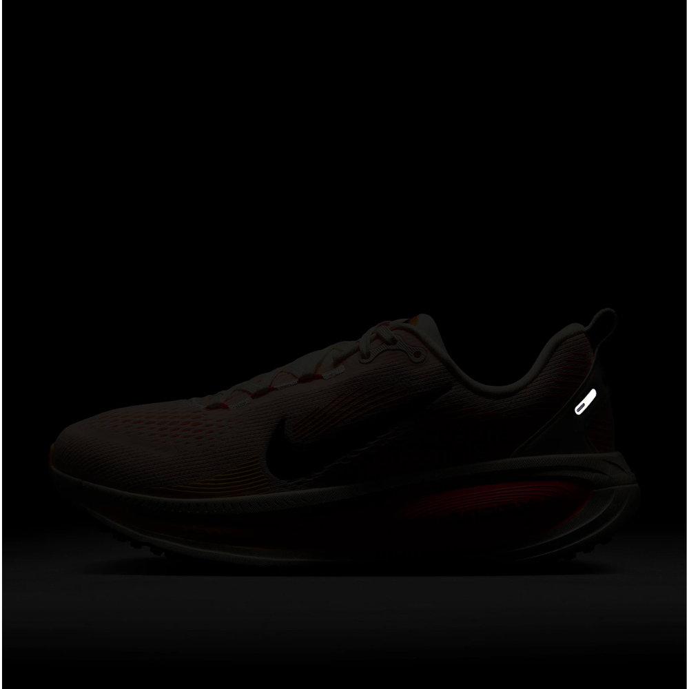 Nike Women's Vomero 18 Road Running Shoes