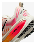 Nike Women's Vomero 18 Road Running Shoes