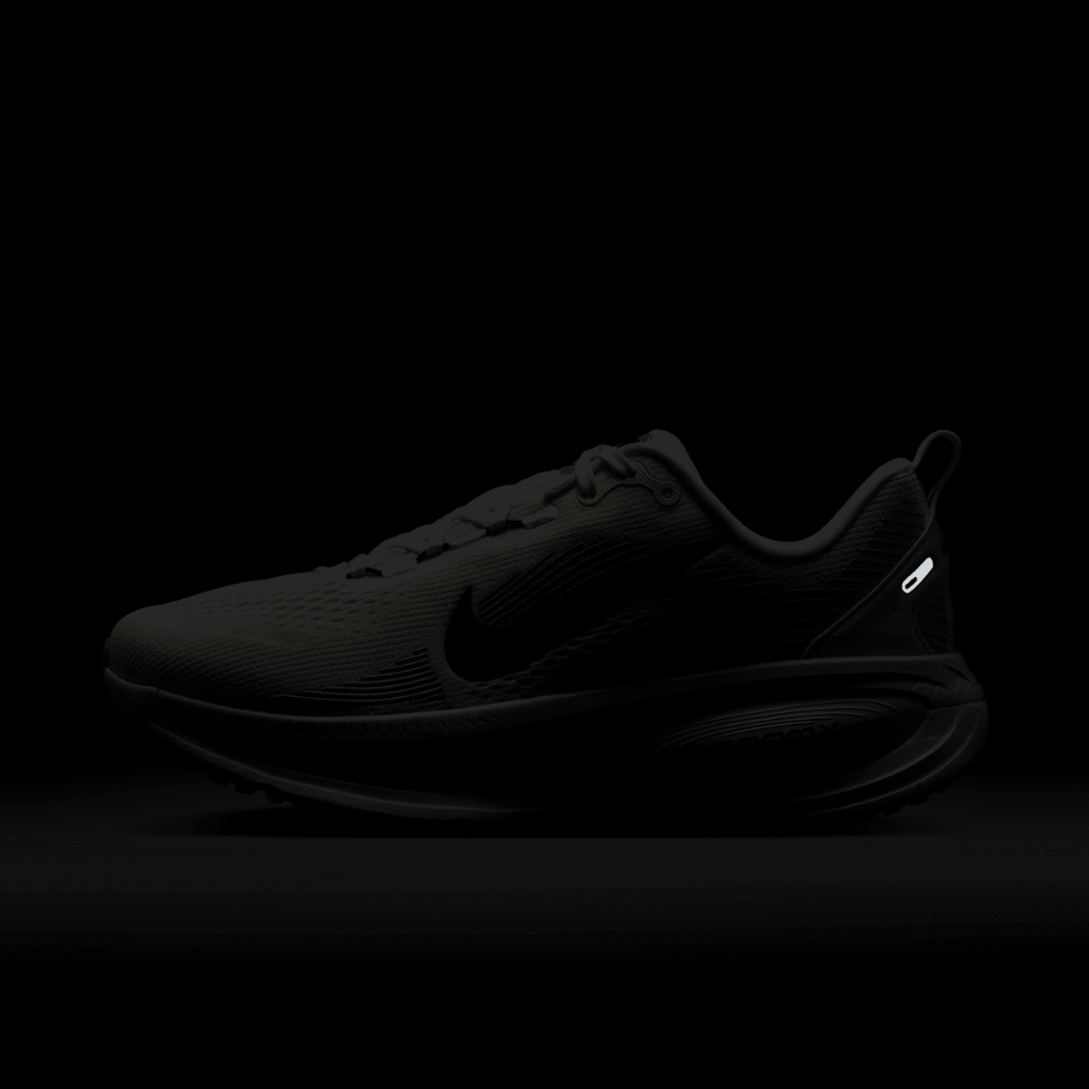 Nike Women's Vomero 18 Road Running Shoes