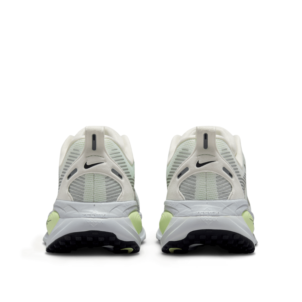 Nike Women's Vomero 18 Road Running Shoes