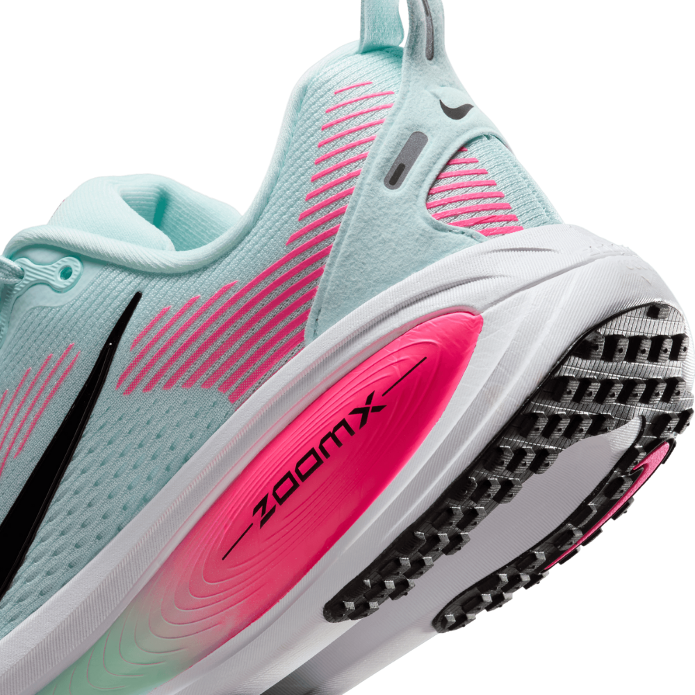 Nike Women's Vomero 18 Road Running Shoes