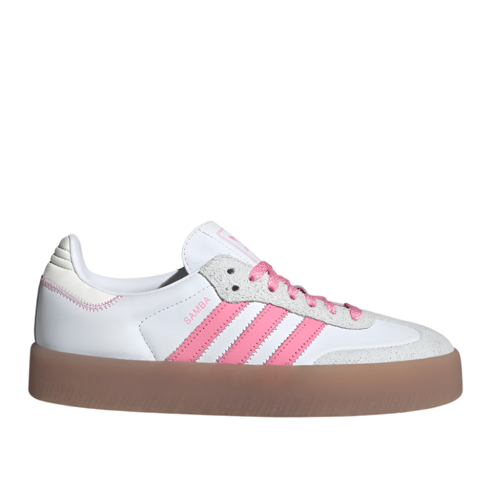IE9109_1_FOOTWEAR_Photography_SideLateralCenterView_whitecopy_ec87e1ef-5d16-43f3-8a32-5bb7456cba96.png