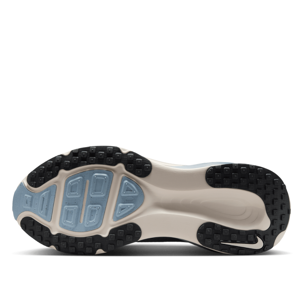 Nike Men's  Vomero 18 Wide Running Shoes