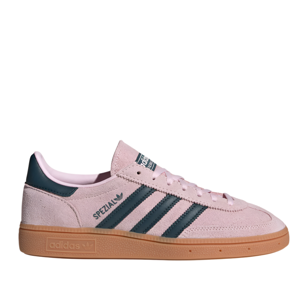 IF6561_1_FOOTWEAR_Photography_SideLateralCenterView_whitecopy.png