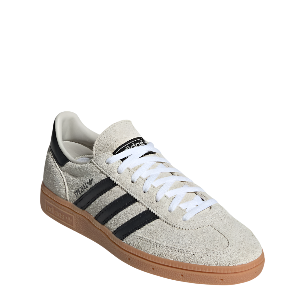 IF6562_6_FOOTWEAR_Photography_FrontLateralTopView_whitecopy.png