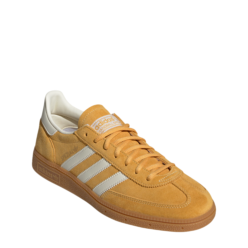 IF7088_6_FOOTWEAR_Photography_FrontLateralTopView_whitecopy.png