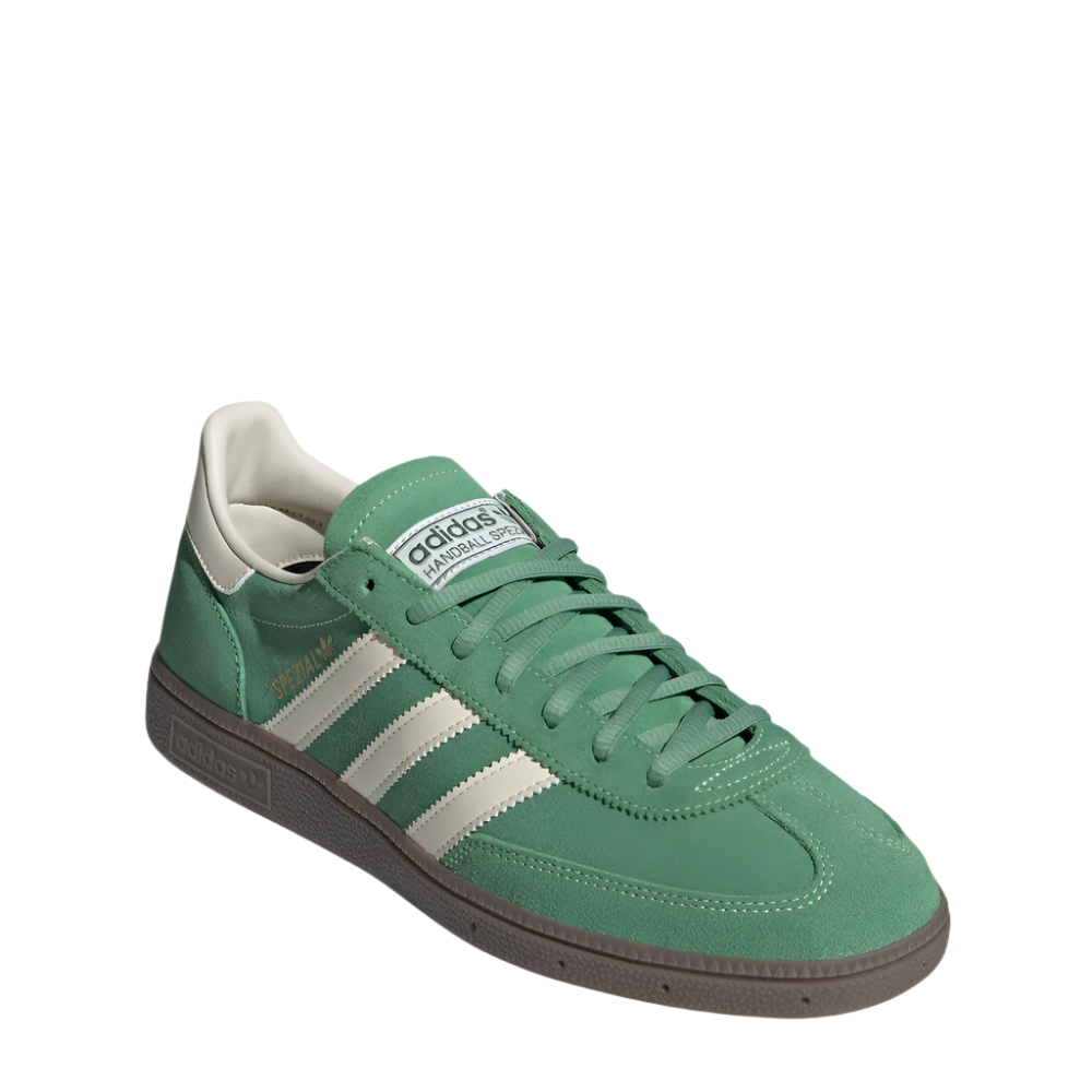 IG6192_6_FOOTWEAR_Photography_FrontLateralTopView_whitecopy.png