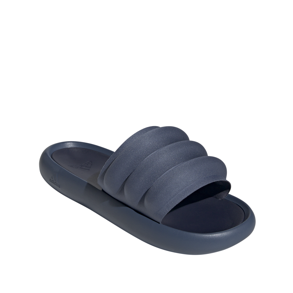 IG6872_6_FOOTWEAR_Photography_FrontLateralTopView_transparentcopy.png