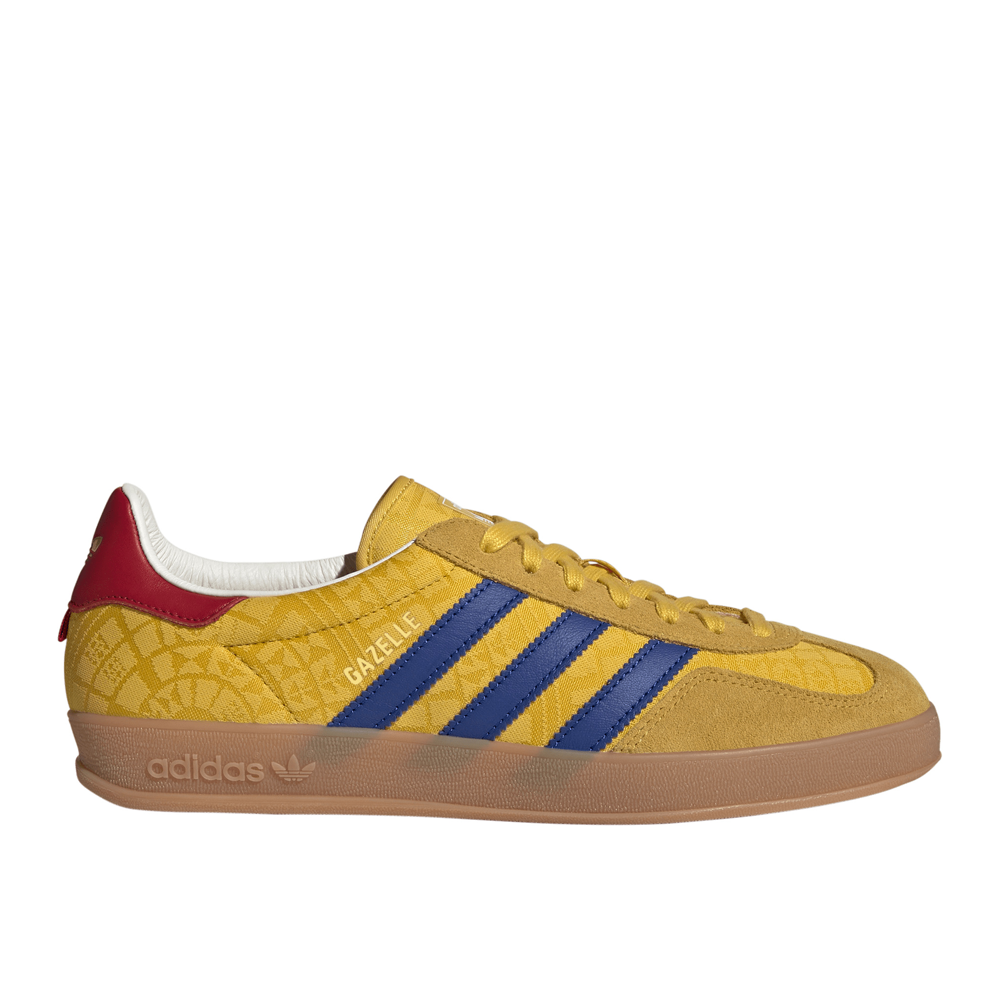 IH9648_1_FOOTWEAR_Photography_SideLateralCenterView_whitecopy.png