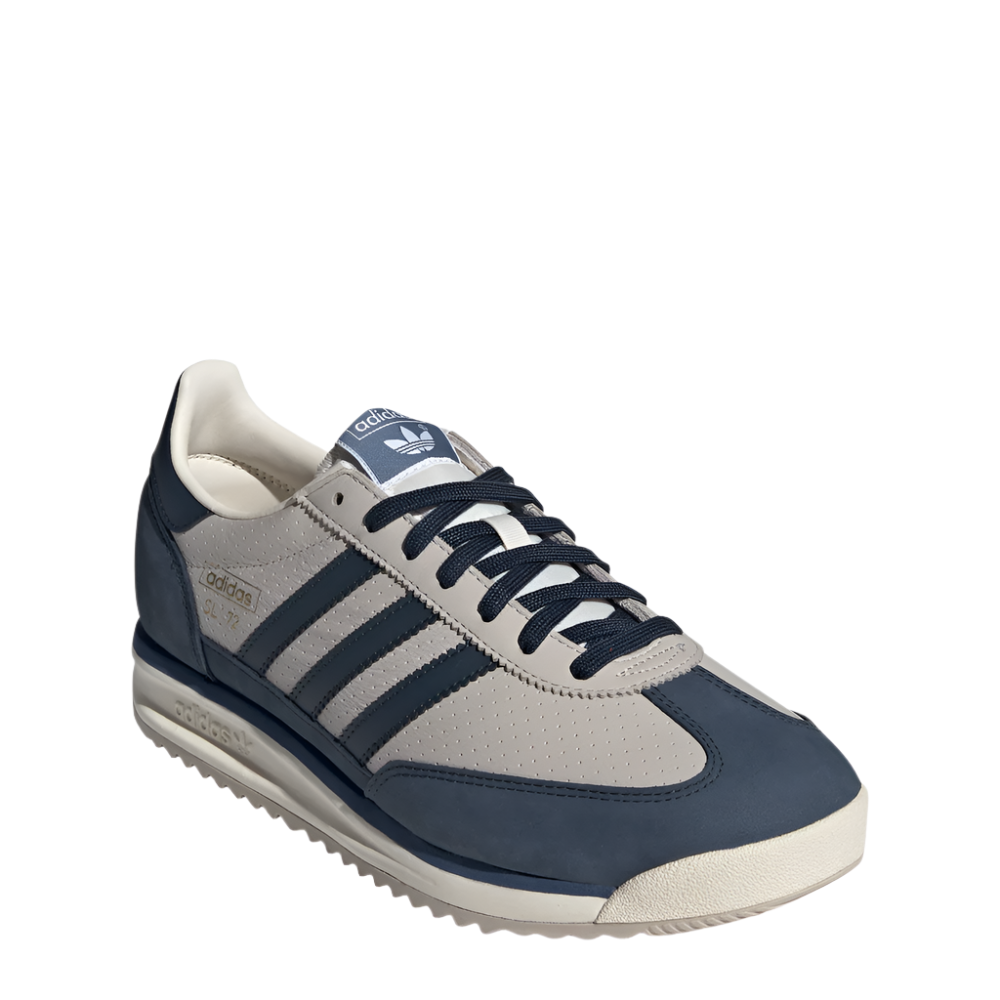 JH5096_6_FOOTWEAR_Photography_FrontLateralTopView_whitecopy.png