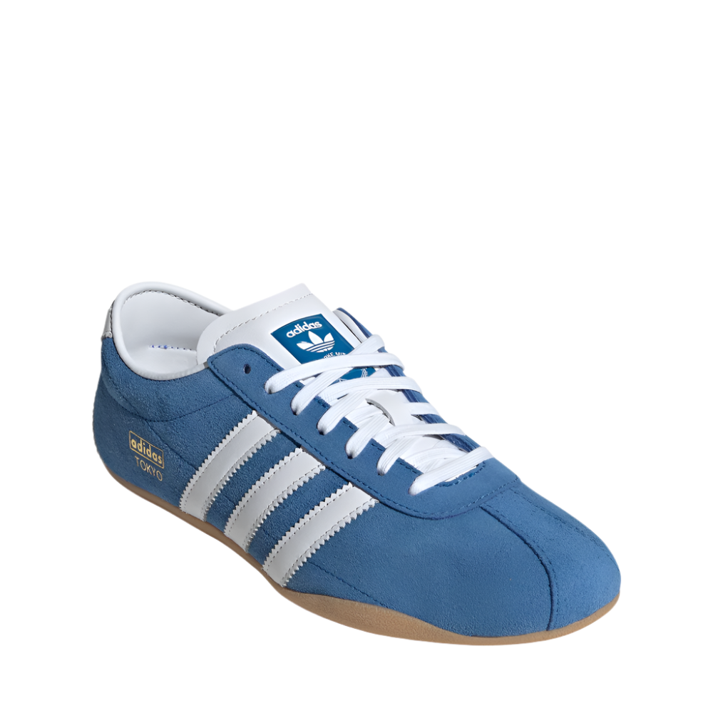 JI0179_6_FOOTWEAR_Photography_FrontLateralTopView_whitecopy.png