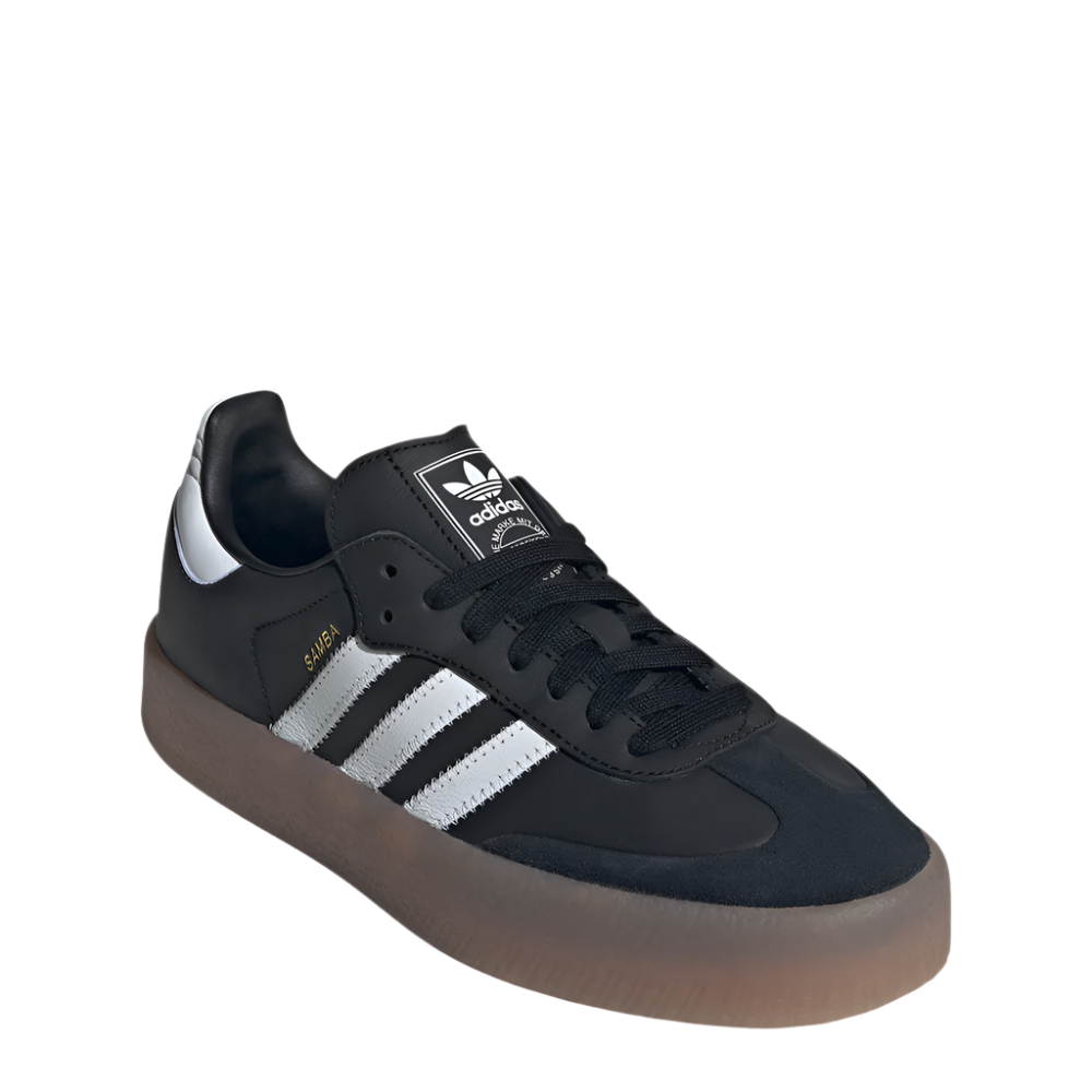JI1350_6_FOOTWEAR_Photography_FrontLateralTopView_whitecopy_35f1bbc3-a978-4b62-bcd8-a31b4c9a3e8a.png