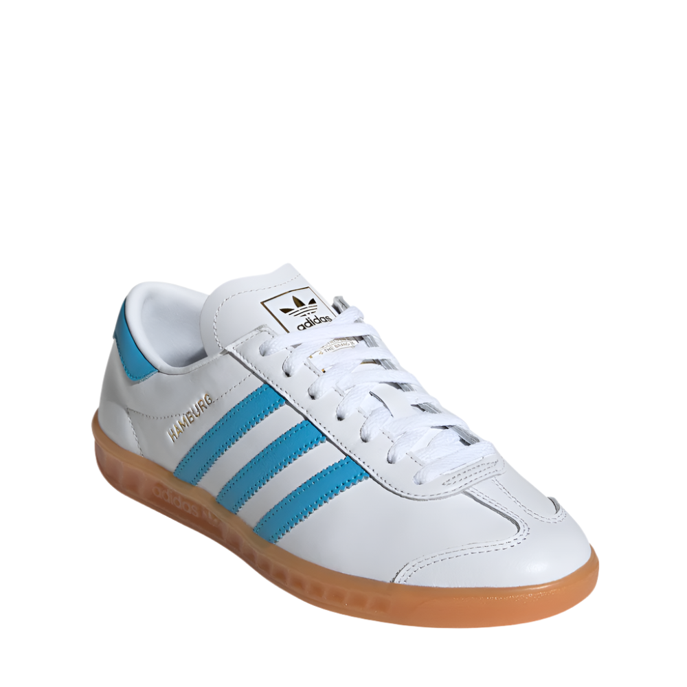 JI2625_6_FOOTWEAR_Photography_FrontLateralTopView_whitecopy.png