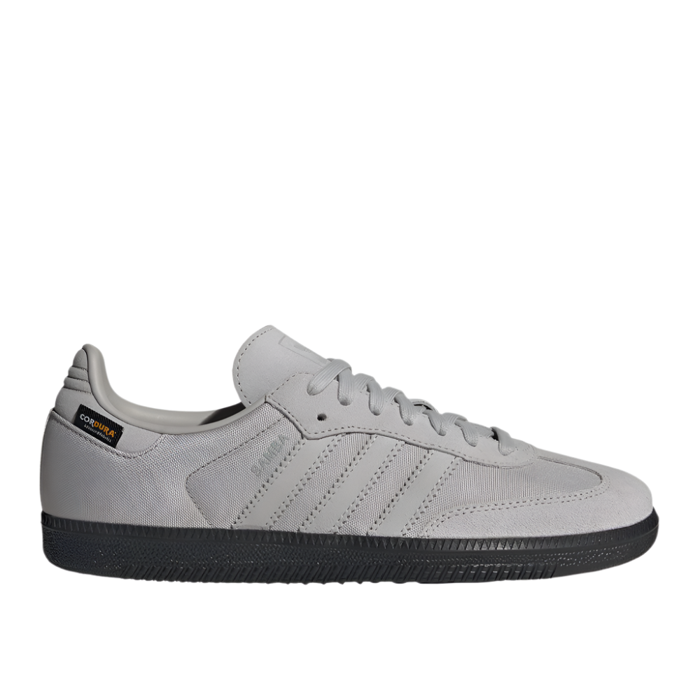 JI3212_1_FOOTWEAR_Photography_SideLateralCenterView_whitecopy.png