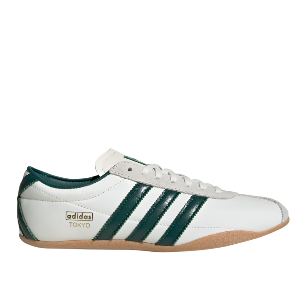 JP9705_1_FOOTWEAR_Photography_SideLateralCenterView_whitecopy.png