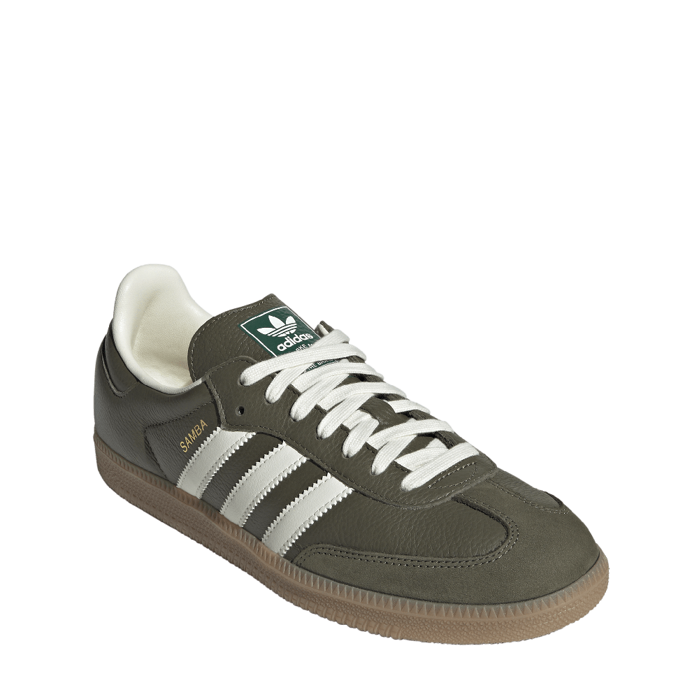 JR0890_6_FOOTWEAR_Photography_FrontLateralTopView_whitecopy.png