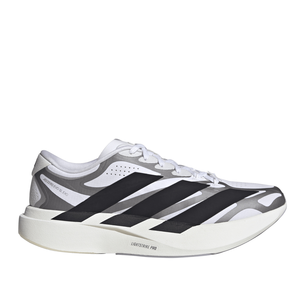 KI4763_1_FOOTWEAR_Photography_SideLateralCenterView_whitecopy.png