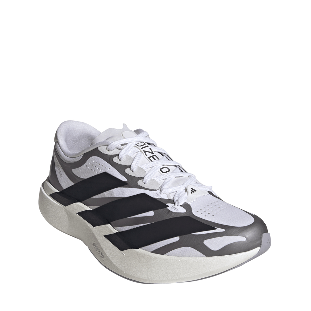 KI4763_6_FOOTWEAR_Photography_FrontLateralTopView_whitecopy.png