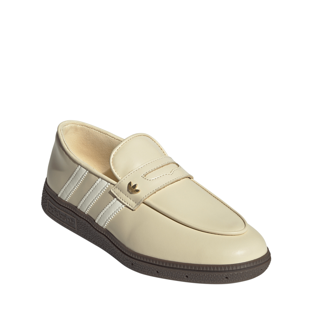 KI4774_6_FOOTWEAR_Photography_FrontLateralTopView_whitecopy.png