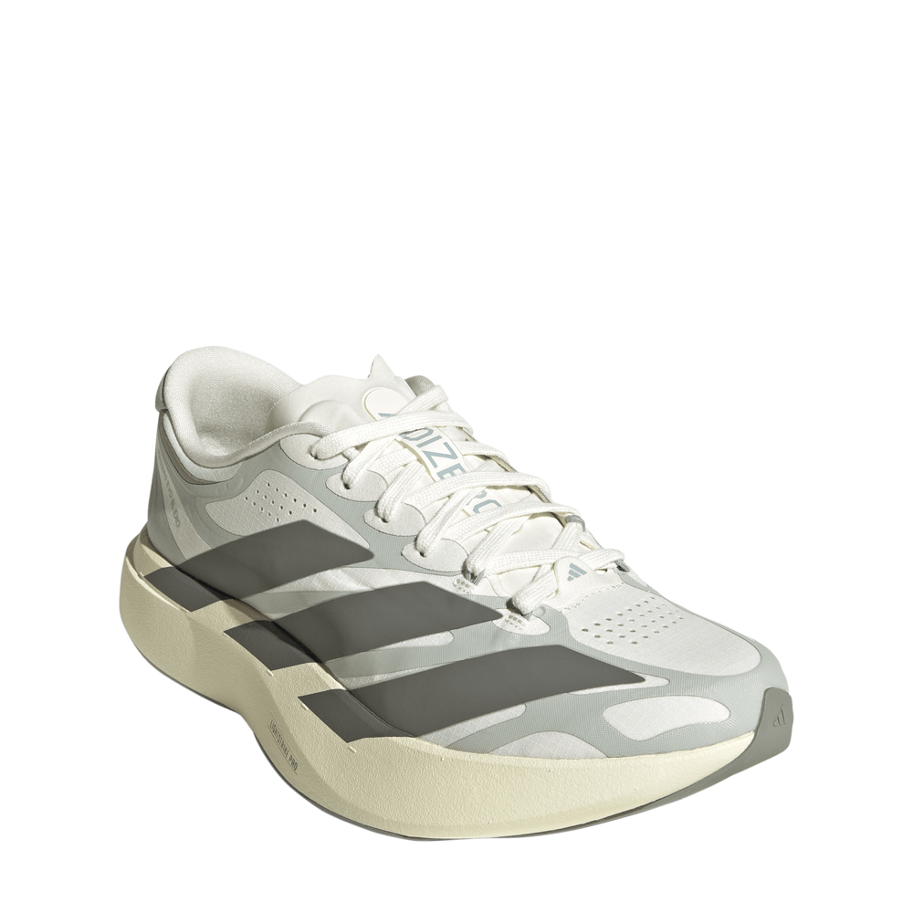 KJ0440_6_FOOTWEAR_Photography_FrontLateralTopView_whitecopy.png