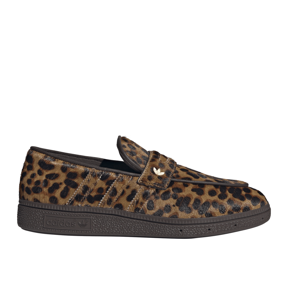 KJ2526_1_FOOTWEAR_Photography_SideLateralCenterView_whitecopy.png