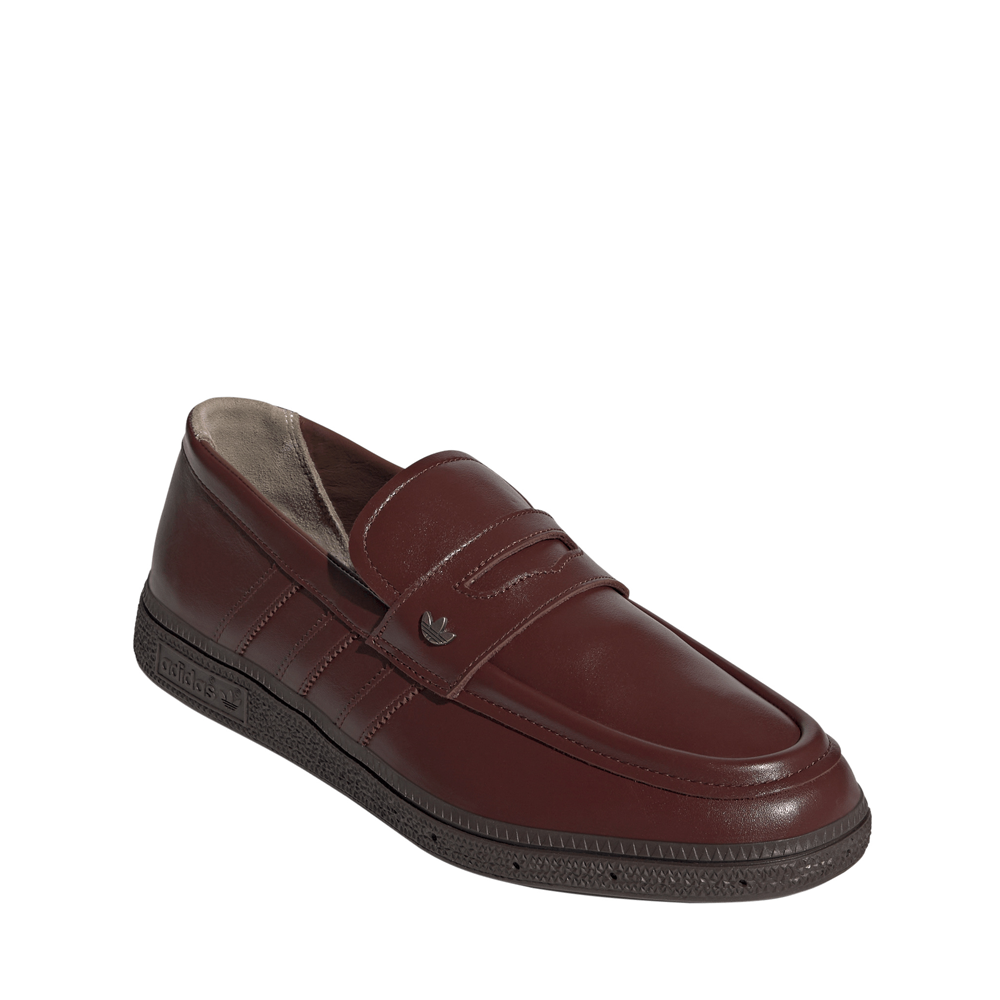 KJ5787_6_FOOTWEAR_Photography_FrontLateralTopView_whitecopy.png