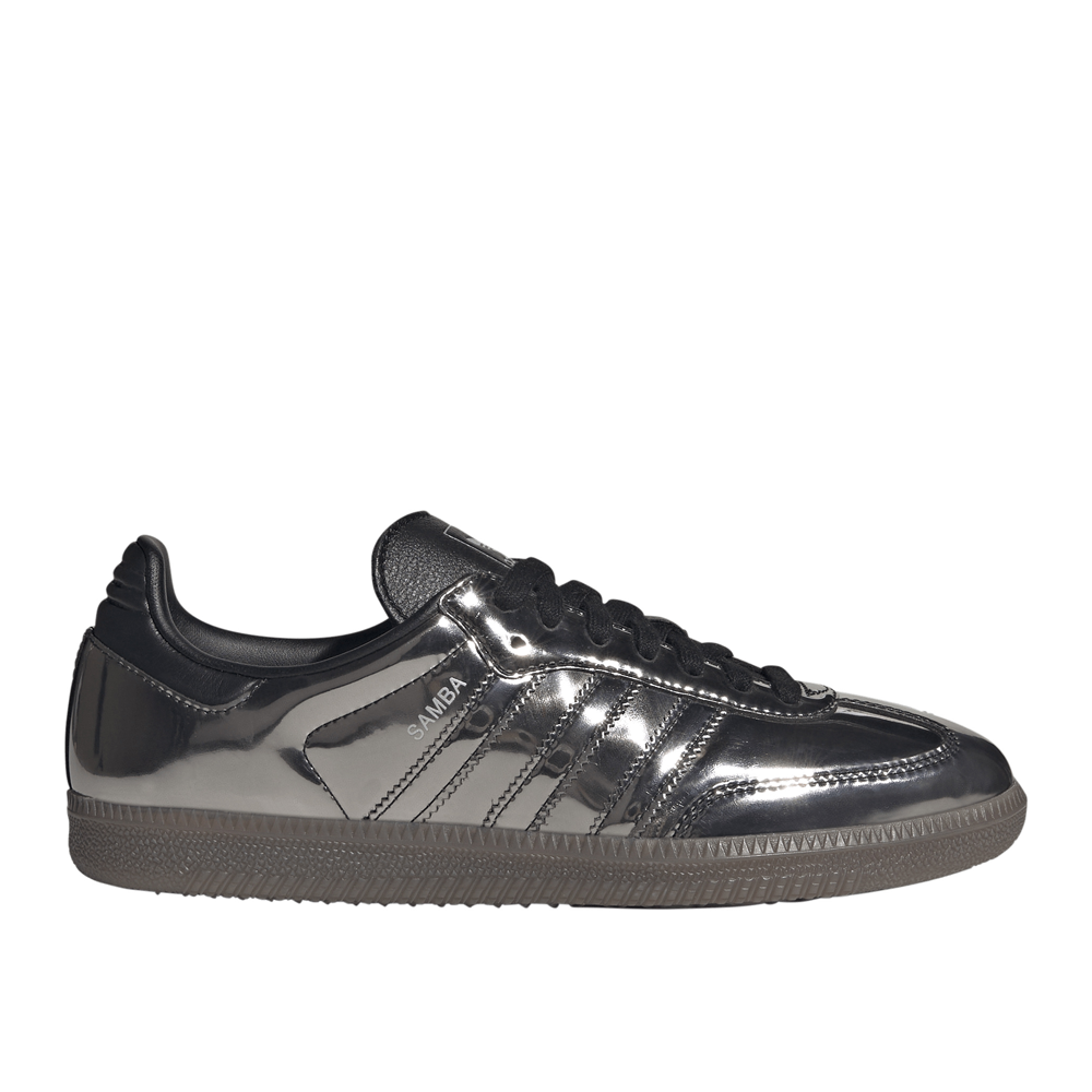 KJ7486_1_FOOTWEAR_Photography_SideLateralCenterView_whitecopy.png